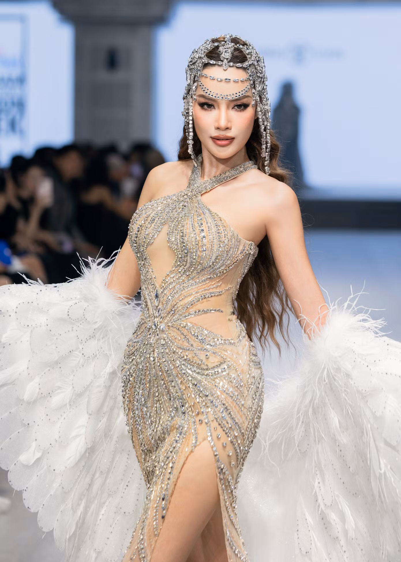 le-hoang-phuong.jpg