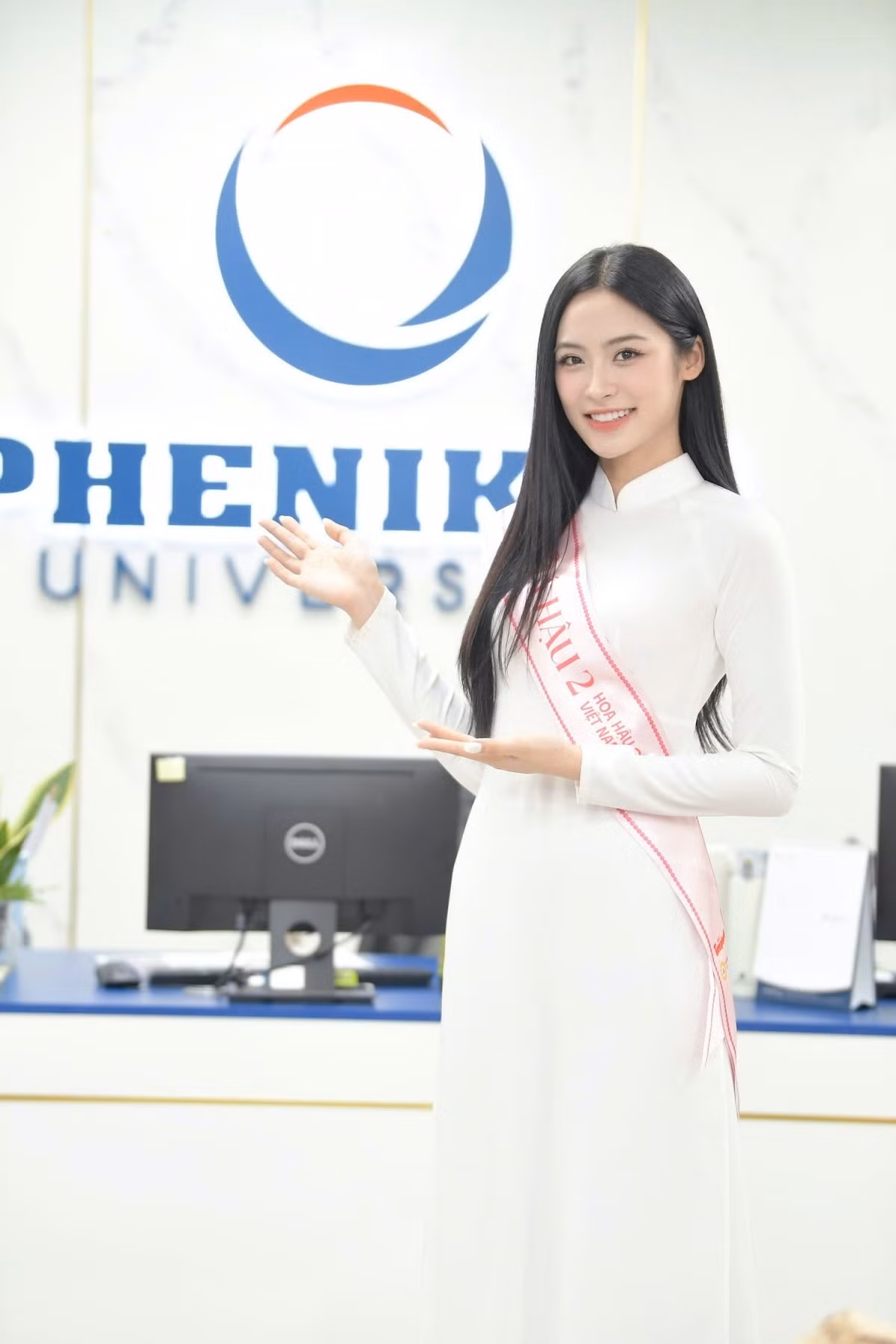 van-nhi3.jpg