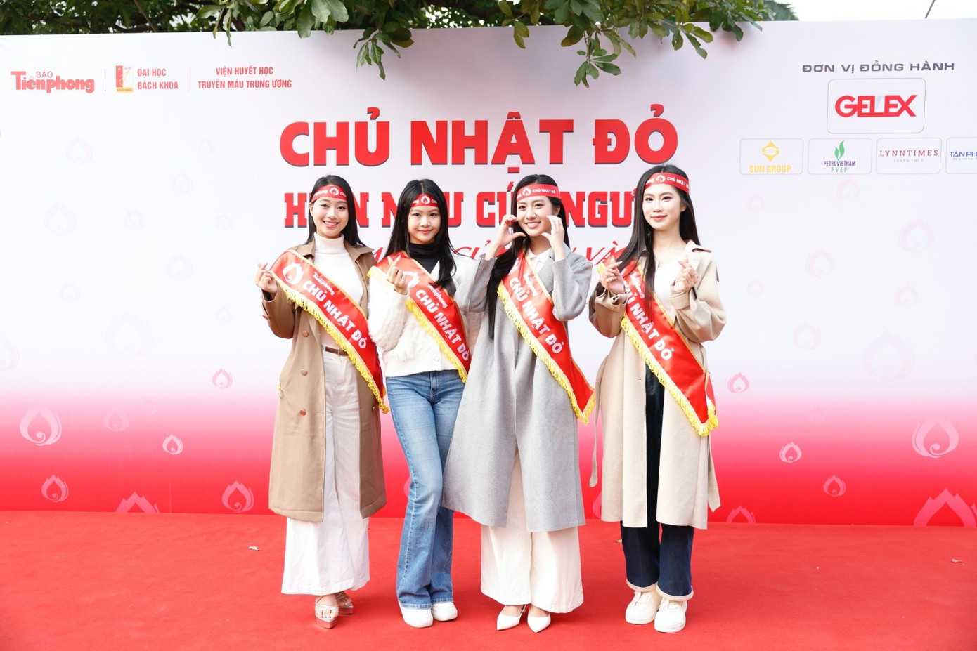 chu-nhat-do3.jpg