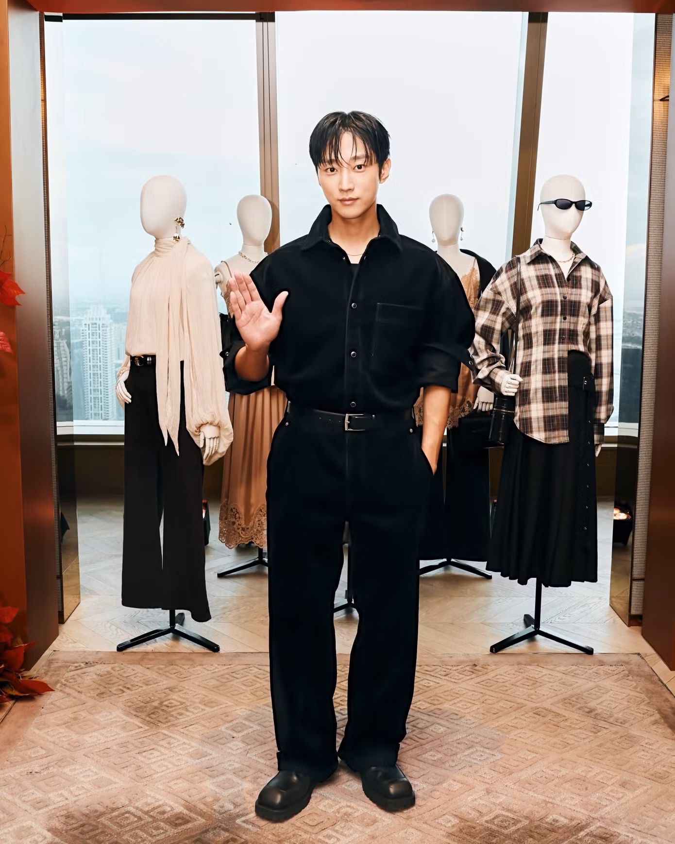 jin-young1.jpg