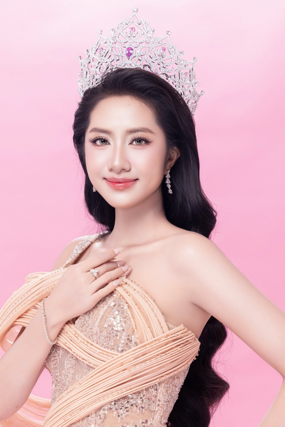 Hoa hậu Việt Nam 2024 Hà Trúc Linh truc-linh.jpg