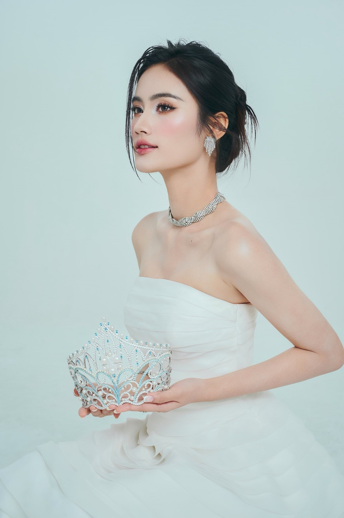 y-nhi.jpg