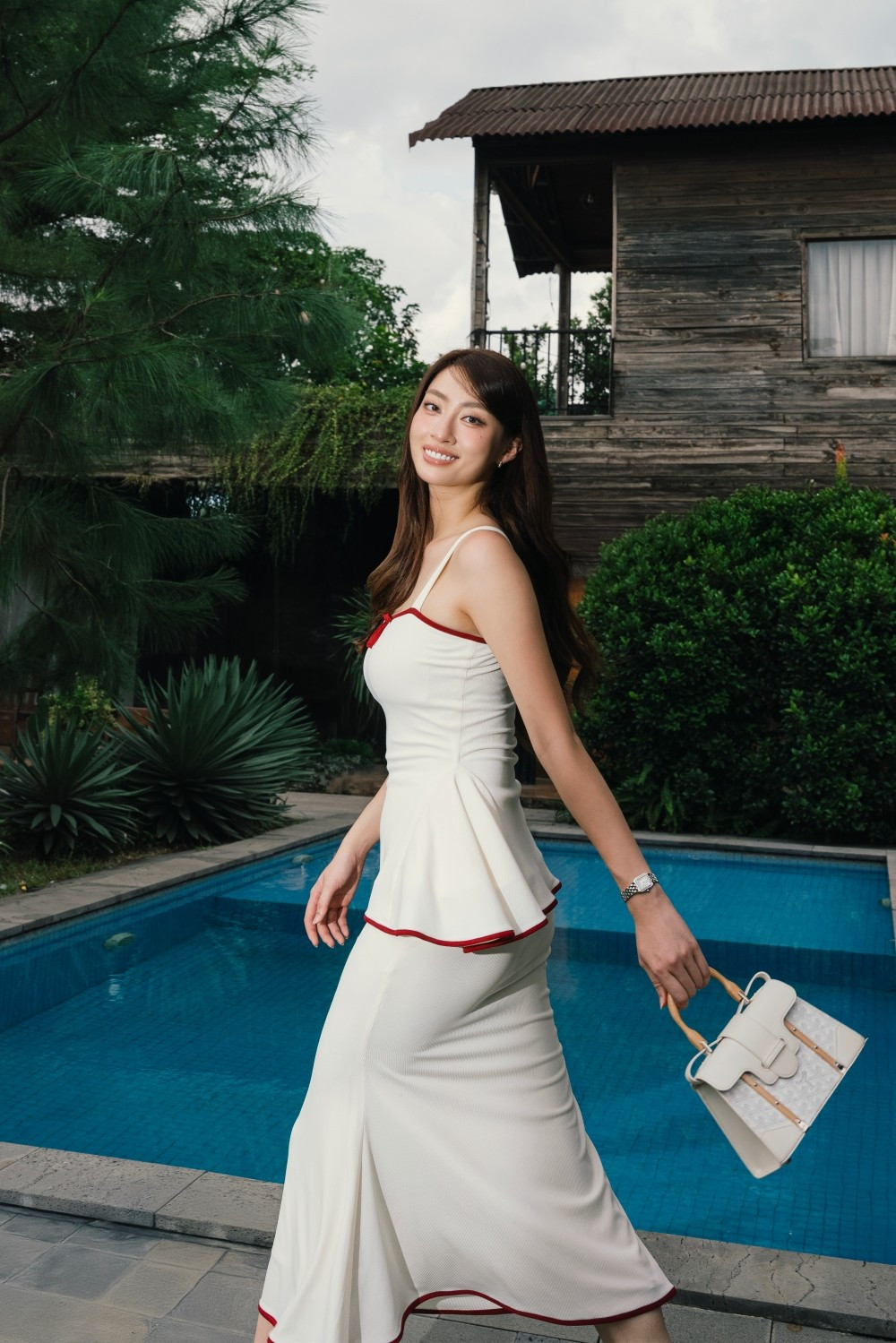 luong-thuy-linh3.jpg