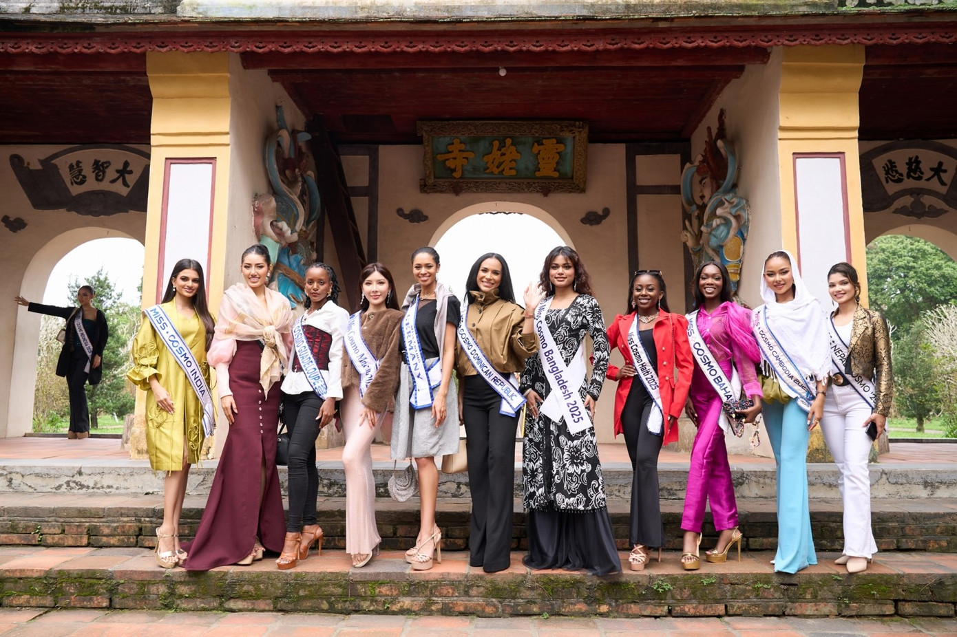 miss-cosmo5.jpg
