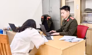 Công an làm việc chị H.