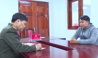 Cơ quan Công an lấy lời khai đối tượng Lưu Văn Tều.