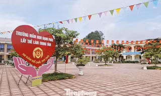  Trường mầm non mới sạch đẹp nhưng nhiều phụ huynh chưa đưa con đến lớp. Ảnh: Nguyễn Thắng