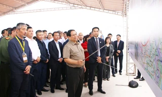 Thủ tướng Chính phủ Phạm Minh Chính kiểm tra tiến độ dự án Cảng hàng không quốc tế Gia Bình.