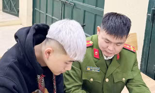 Đối tượng Mạnh tại Cơ quan Công an.