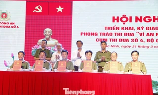 Công an 6 tỉnh ký giao ước thi đua vì an ninh Tổ quốc