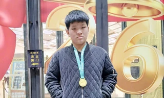 Em Nguyễn Nhật Thiên giành Huy chương Vàng tại cuộc thi Robotics Quốc tế.