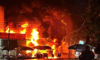 Cháy cây xăng ở xã Lục Ngạn (Bắc Ninh).