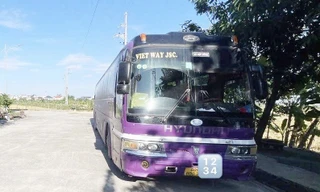 Hình ảnh chiếc xe với hàng loạt vi phạm.