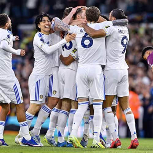 HIGHLIGHTS: Leeds đè bẹp Burnley, rộng cửa trụ hạng 