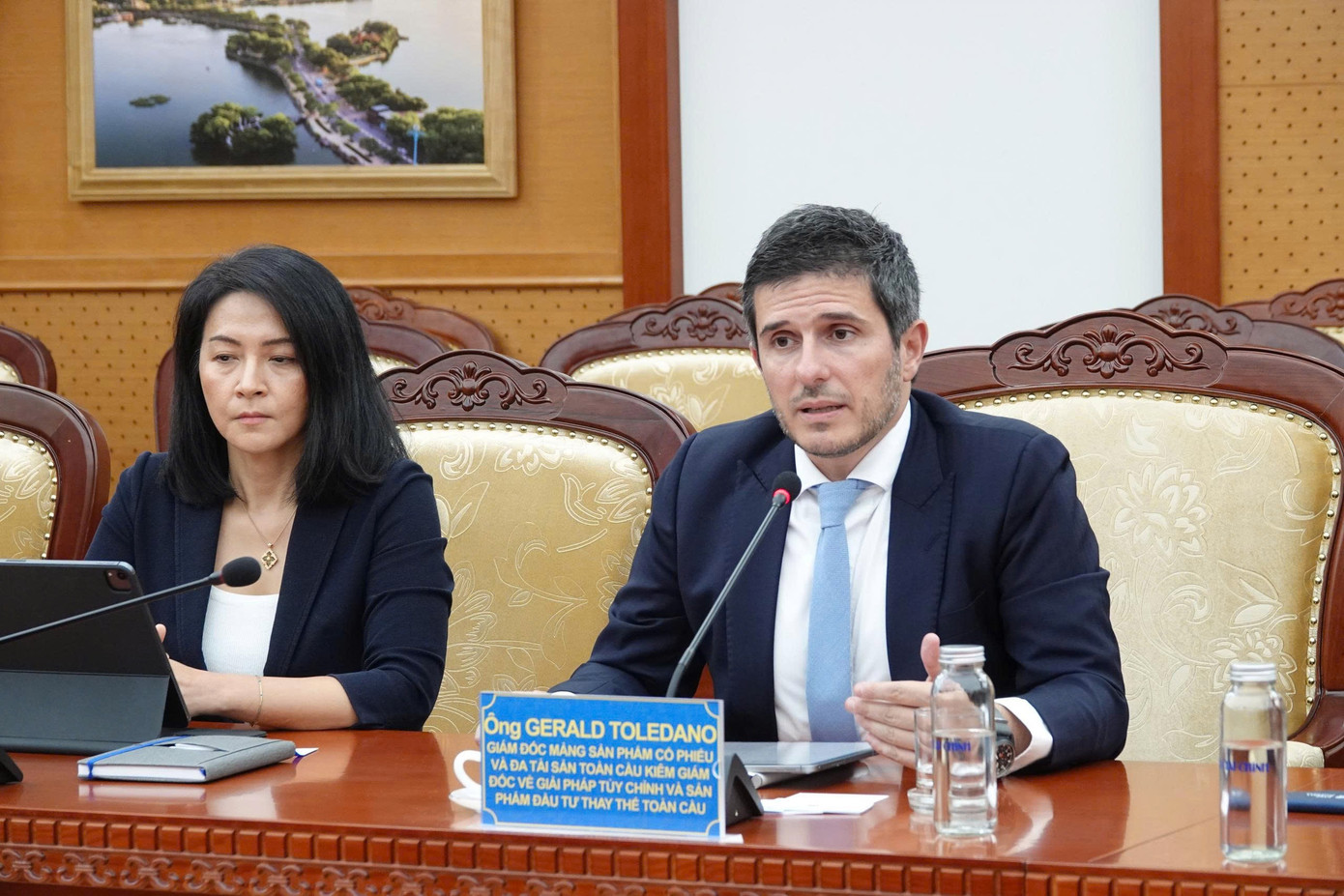 Ông Gerald Toledano, đại diện FTSE Russell. 352447e87a7dcc23956c.jpg