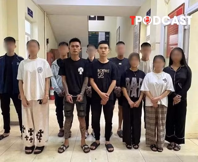 NÓNG 10/8: Xác định danh tính người liên quan vụ hỗn chiến tại tiệc sinh nhật ở Quán Nhỏ Hà Nội