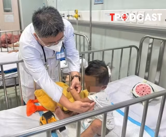 NÓNG 6/5: Sức khoẻ hiện tại của bé trai 2 tuổi nghi bị mẹ ruột và người tình bạo hành