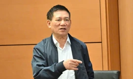 Phó Thủ tướng Hồ Đức Phớc lý giải việc mua bảo hiểm 'đóng tiền vào thì dễ, rút ra rất khó'