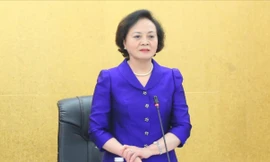 Bộ trưởng Nội vụ: Báo cáo Bộ Chính trị vấn đề tiền lương, phụ cấp trong tháng 9
