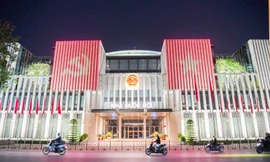 Nhà Quốc hội mở cửa cho nhân dân vào tham quan, chụp ảnh dịp Quốc khánh