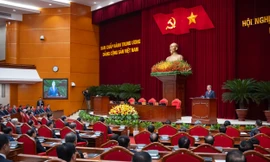 Thông qua Nghị quyết Hội nghị Trung ương 14