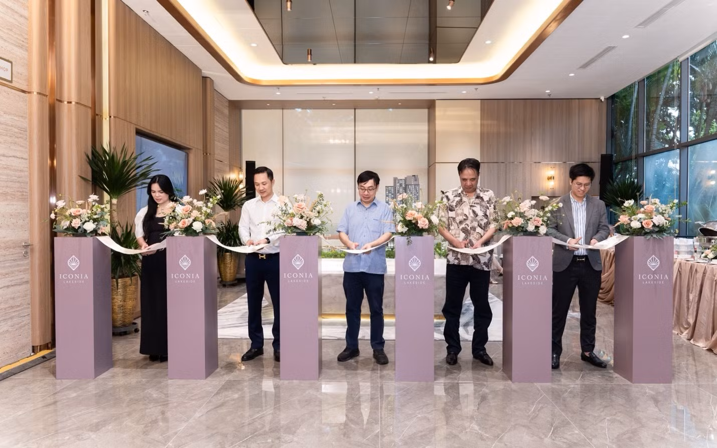 Iconia Lakeside khai trương văn phòng bán hàng, hé lộ chuẩn sống sang nguyên bản bên hồ giữa trung tâm Hà Nội