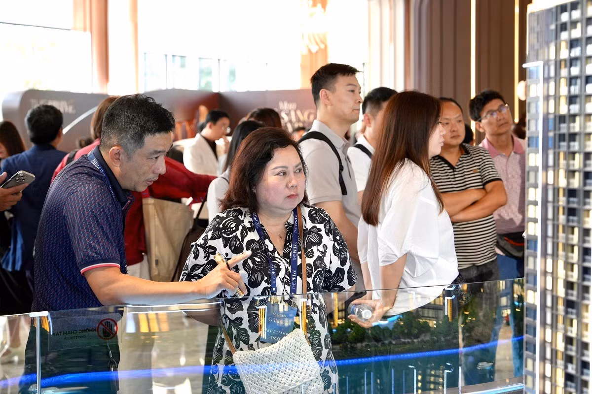 Dòng tiền vẫn ưu tiên bất động sản trung tâm, Cloud9 Tower thu hút sự quan tâm trong ngày mở bán