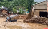 Lũ quét, sạt lở đất khiến 4 người chết và mất tích, 35 hộ ở Sơn La phải di dời khẩn cấp