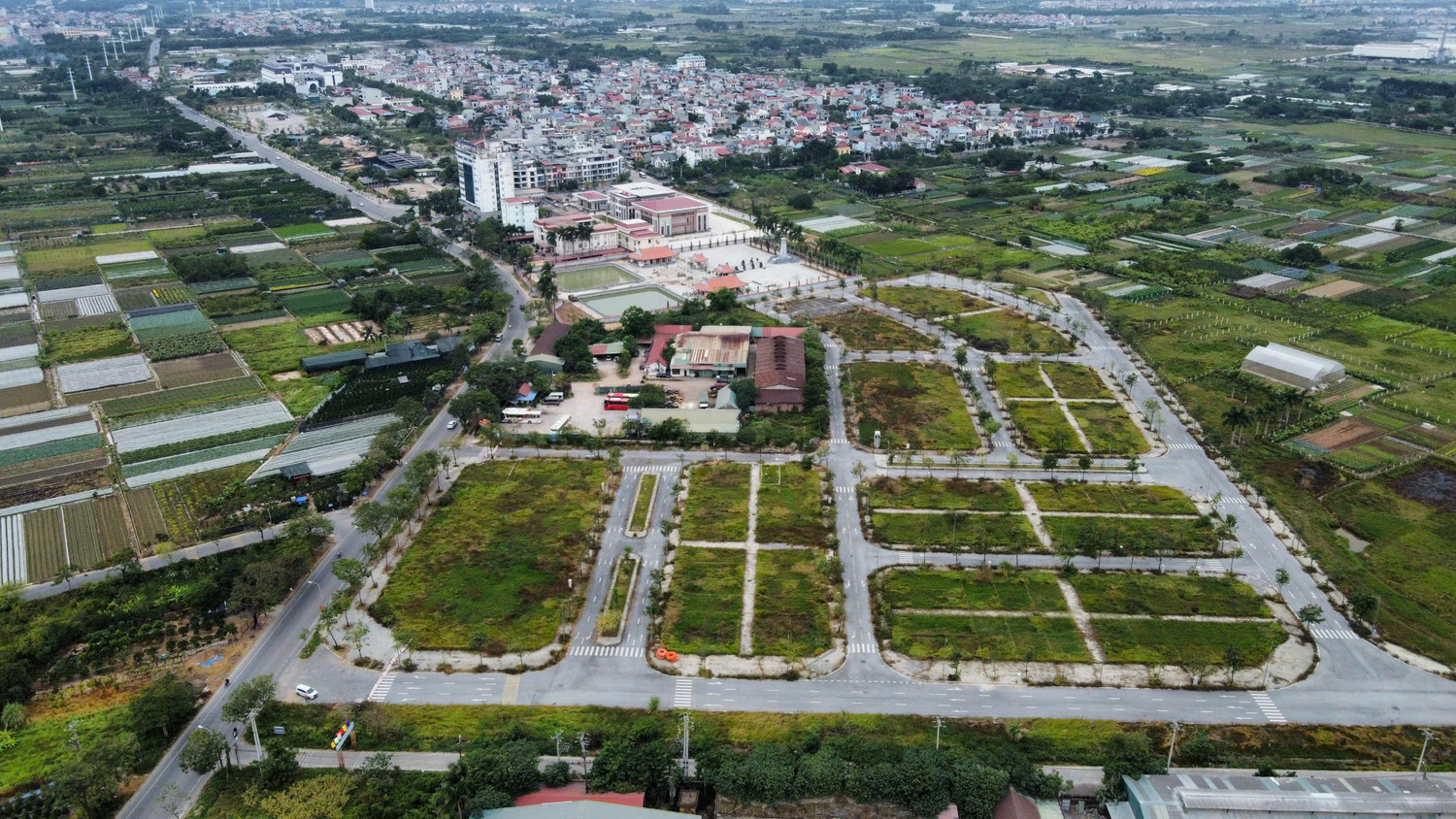 Dự án 'ngáo giá' có nguy cơ đóng băng giao dịch