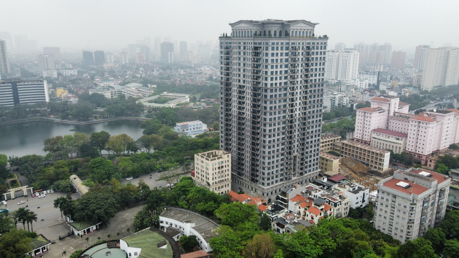 Giá chung cư Hà Nội chạm ngưỡng hơn 300 triệu đồng/m2
