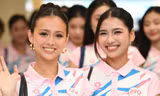 53 thí sinh Hoa hậu Việt Nam đổ bộ thảm đỏ Siêu cúp Quốc gia