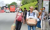 Dòng người từ các tỉnh thành nườm nượp quay lại TPHCM