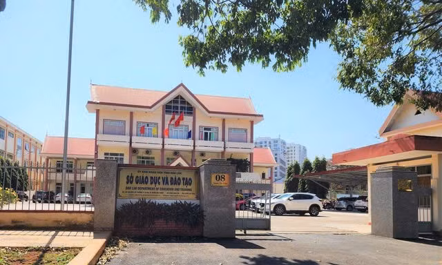Sở GD-ĐT tỉnh Đắk Lắk xác nhận tình trạng chậm trễ trao thưởng cho các em học sinh.