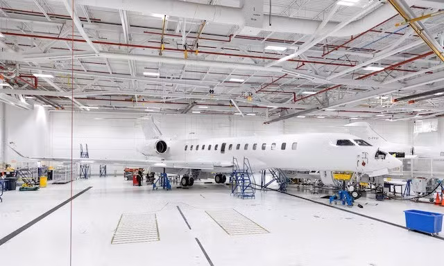 Mỹ dọa áp 50% thuế với máy bay Canada, hủy chứng nhận phản lực thương gia