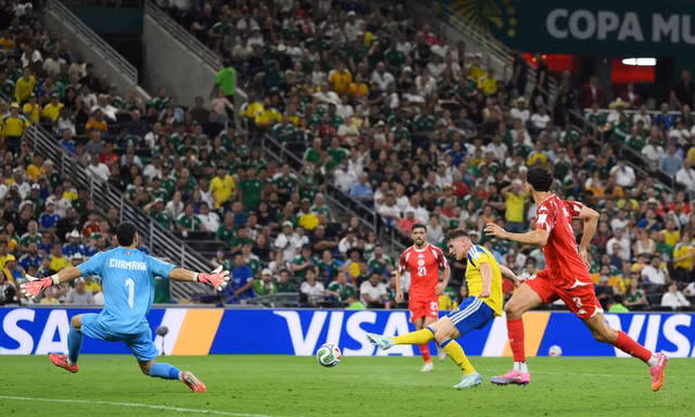 Trực tiếp Thụy Điển vs Tunisia 3-1 (H2): Thuỵ Điển bị từ chối bàn thắng 