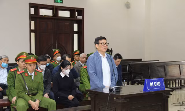 Có 82 công văn, đơn xin giảm án cho cựu Chủ tịch tỉnh Vĩnh Phúc Lê Duy Thành