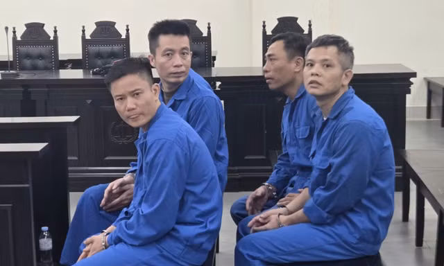 Cựu đội trưởng và thuộc cấp nhận hối lộ để làm sai lệch hồ sơ vụ án