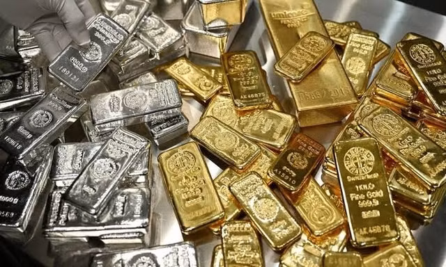Giá vàng, chứng khoán đồng loạt tăng mạnh