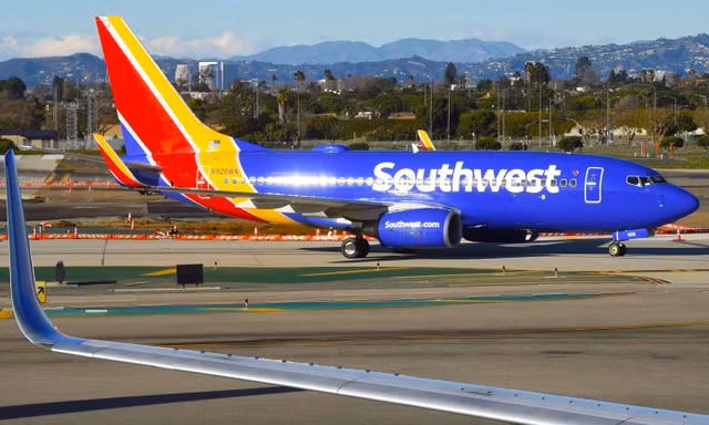 Tiếp viên Southwest Airlines bị bắt tại sân bay