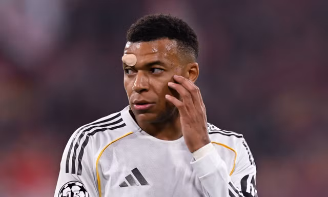 Real Madrid chỉ còn 2,7% cơ hội thoát cảnh trắng tay