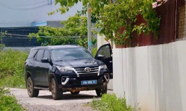 Công an khám xét một công ty hoạt động trong lĩnh vực mua bán nợ 