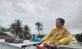 Lời kể của người thoát thân từ trận lũ kinh hoàng ở Nha Trang