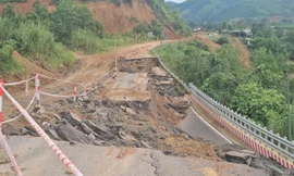 Đèo Khánh Lê còn 5 điểm sạt lở, chưa rõ ngày thông xe