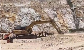 Sập cốt pha bê tông trên công trường cao tốc Quy Nhơn - Chí Thạnh, 2 người tử vong