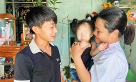 Lĩnh 3 năm tù vì 'quan hệ' khi vợ chưa 16 tuổi: Nghẹn ngào cám ơn trước kiến nghị miễn chấp hành án của Viện kiểm sát