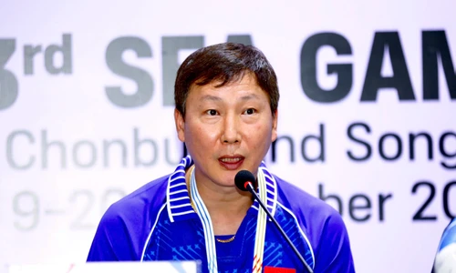 HLV Kim Sang-sik bất ngờ khen ngợi U22 Philippines trước bán kết SEA Games 33