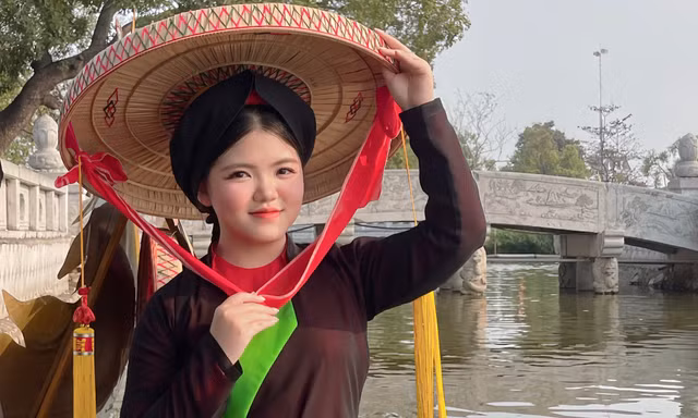 Hành trình của nữ sinh 18 tuổi dành hơn 13 năm cho dân ca quan họ 