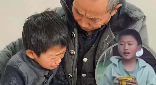 Gói thịt giấu trong cặp sách và câu chuyện đẫm nước mắt về lòng hiếu thảo