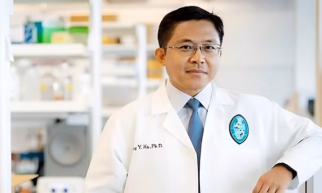Giáo sư y sinh từ bỏ ‘giấc mơ Mỹ’ để xây dựng thế hệ nhà khoa học mới tại quê hương