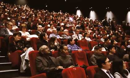 Hơn 6.000 khán giả tới từ 20 quốc gia xem 'Mưa đỏ' tại Pháp 